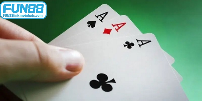 Bài Tiến Lên giải trí là trò giải trí dân gian nổi tiếng tại Việt Nam