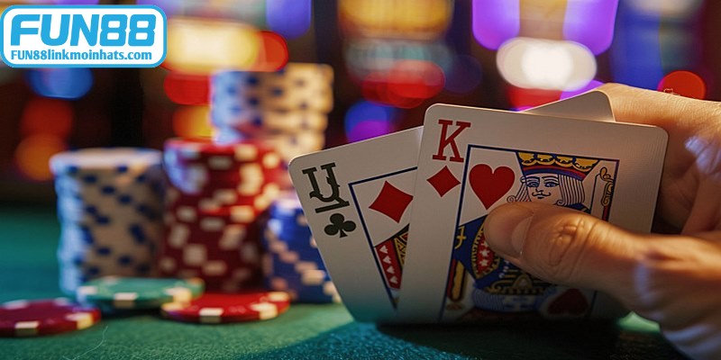 Cách chơi Poker giỏi thành thạo được chuyên gia chia sẻ chi tiết